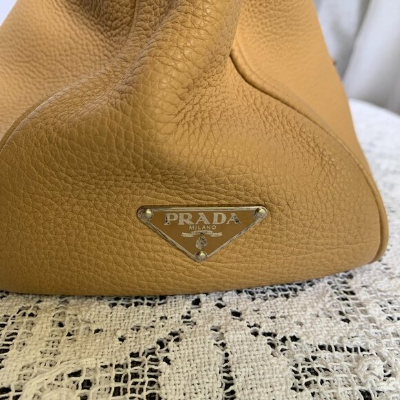 Vintage Y2K PRADA Moon Tan Leather Crescent Shoulder Bag - Picture 2 of 16